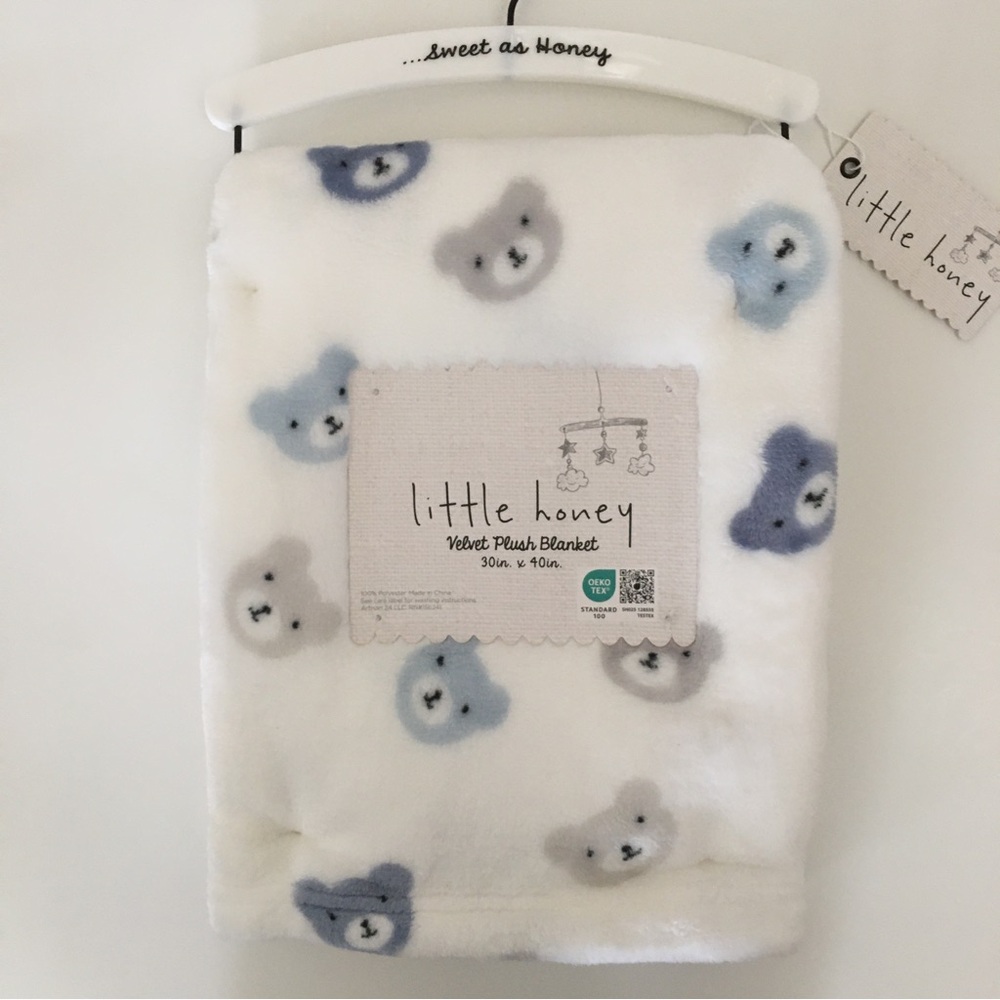 Baby Blanket Lightweight Cozy Bear Print 30x40” Baby Gift | Little Honey | NEW